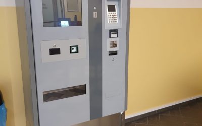 Ein neuer Kassenautomat im Sportbad Bitterfeld vereinfacht Zahlungsprozesse und spart Ressourcen